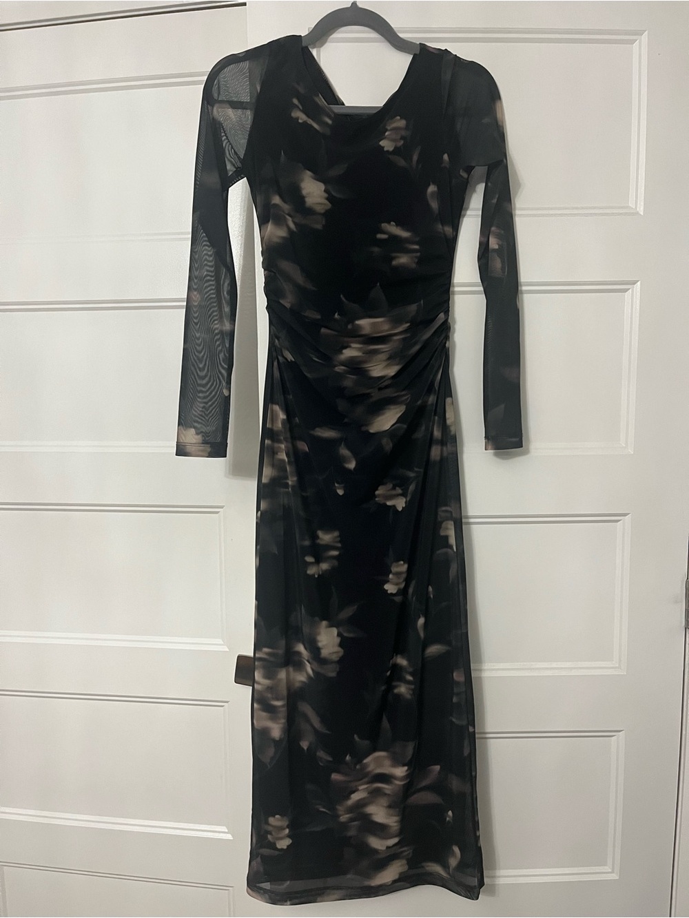 Dynamite Black Mesh Floral Ruched Maxi Dress Long Sleeve Small